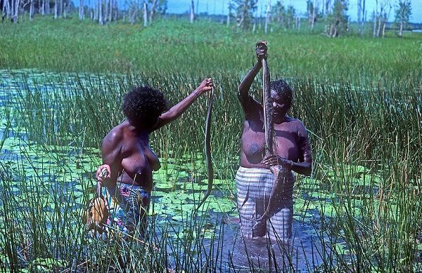 Top 7 most curious facts about aboriginal women in Australia