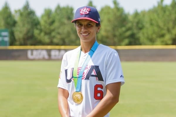 TOP-10 the most attractive female baseball players