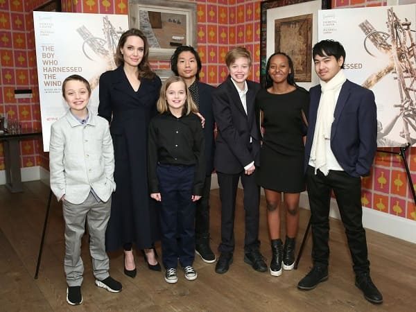 Angelina Jolie's children watch her nutrition