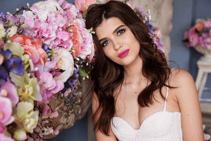 Marry a Spanish Girl: 5 Pros and 2 Cons