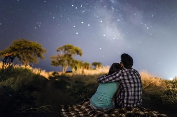 25 Real And Simple Things To Make A Woman Love You More: She'll Never Leave You